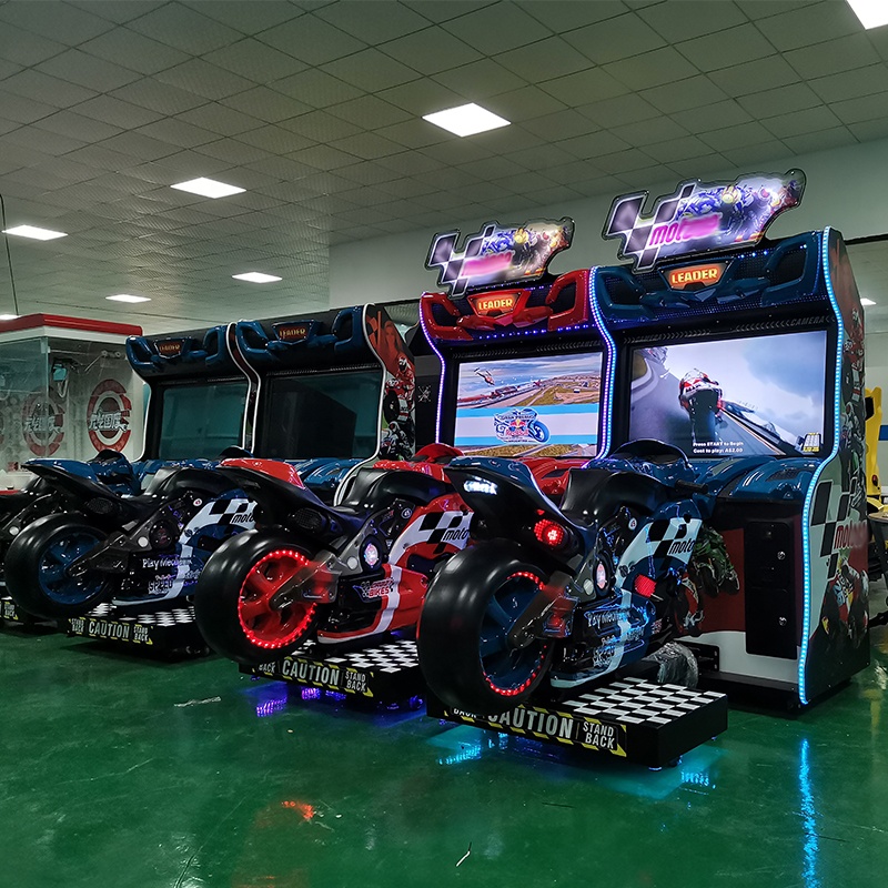لعبة سباق السيارات التي تعمل بالعملة المعدنية Gp Moto Racing لعبة محاكاة سباقات السيارات الإلكترونية للبيع