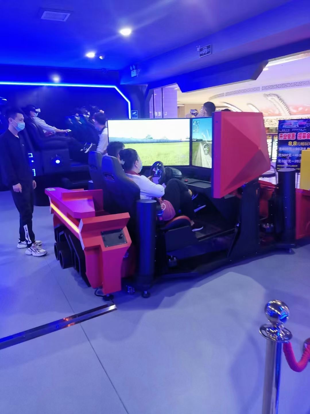آلات التسلية آلات الألعاب آلات ألعاب سيارات السباق معدات ألعاب محاكاة القيادة